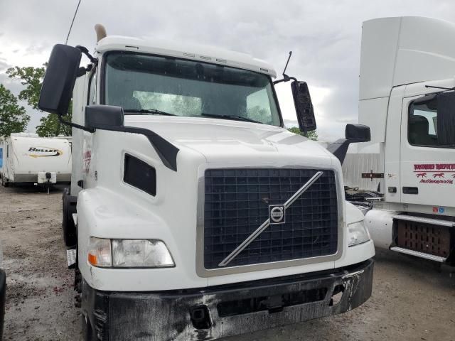 2018 Volvo VN VNM
