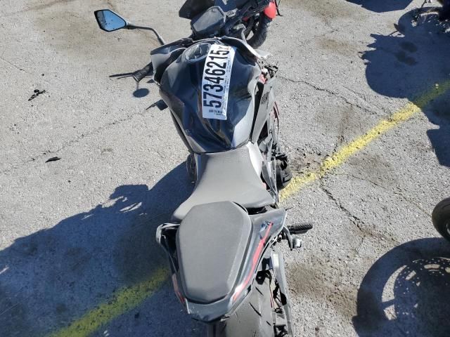 2023 Kawasaki ZR900 F