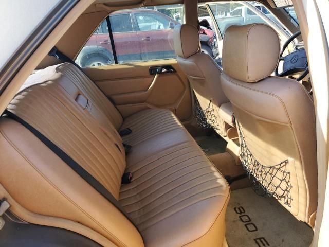 1987 Mercedes-Benz 300 E