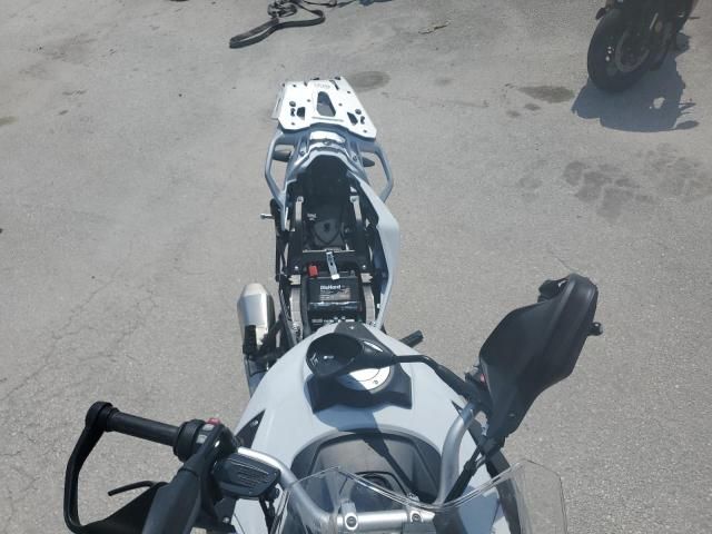 2016 BMW S 1000 XR