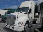 2014 Kenworth T680 Semi Truck