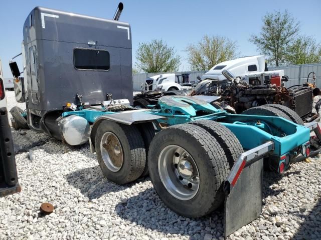 2018 Peterbilt 389