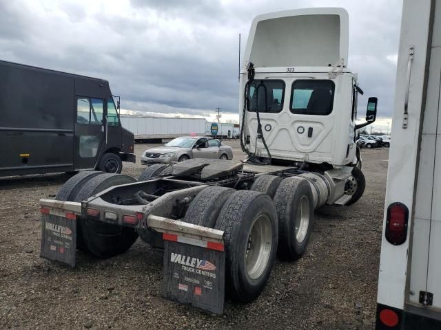 2023 Freightliner Cascadia 126 Semi Truck