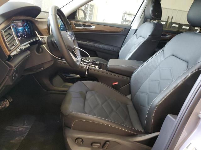 2025 Volkswagen Atlas SE