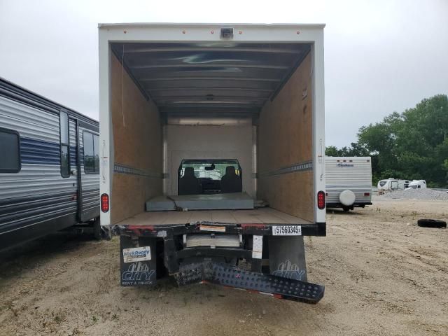 2024 Ford Econoline E350 Super Duty Cutaway Van