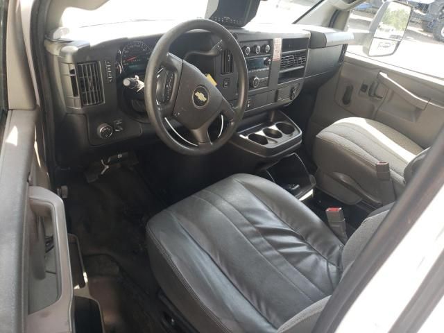 2017 Chevrolet Express G4500