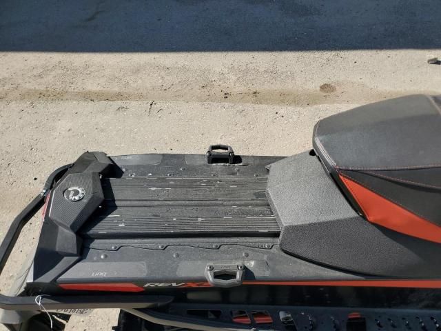 2014 Skidoo 2014 Skidoo Renegade