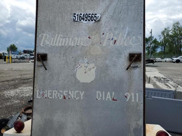 1986 Other Heavy Equipment 1986 Enclosed Cargo Trailer