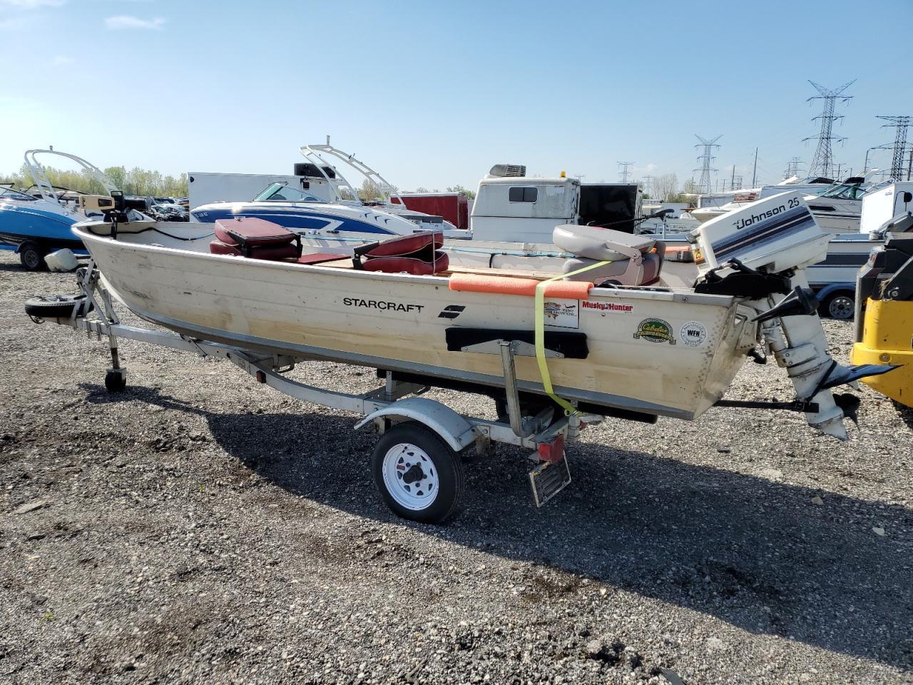 1983 Startcraft Boat