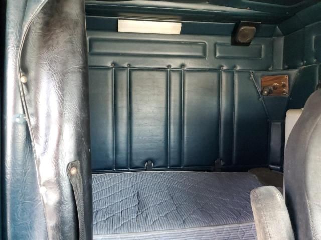 2000 Freightliner FLD Semi Truck
