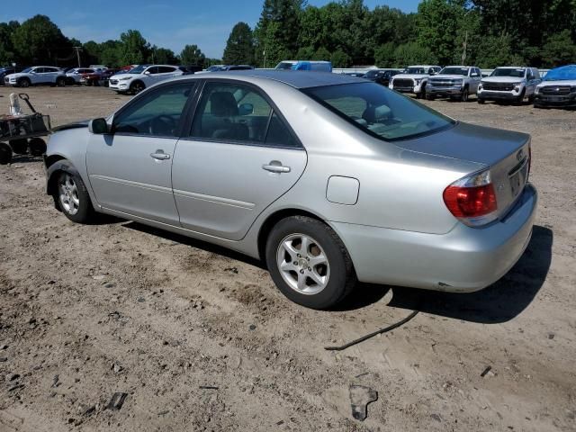 2005 Toyota Camry LE