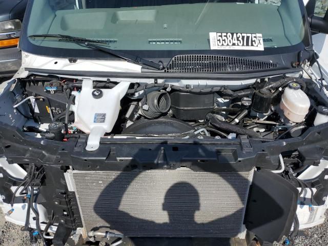 2022 Chevrolet Express G2500