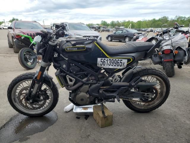 2019 Husqvarna Svartpilen 401