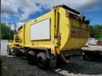 2010 International 7500 Refuse Truck