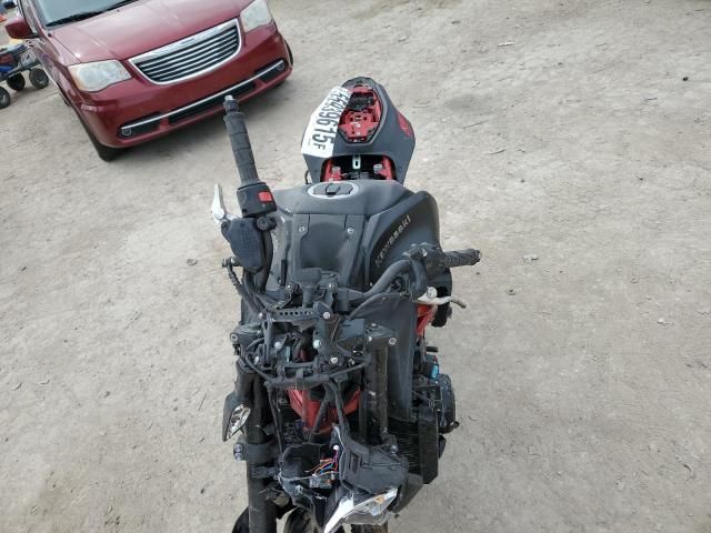 2021 Kawasaki ZR900 F