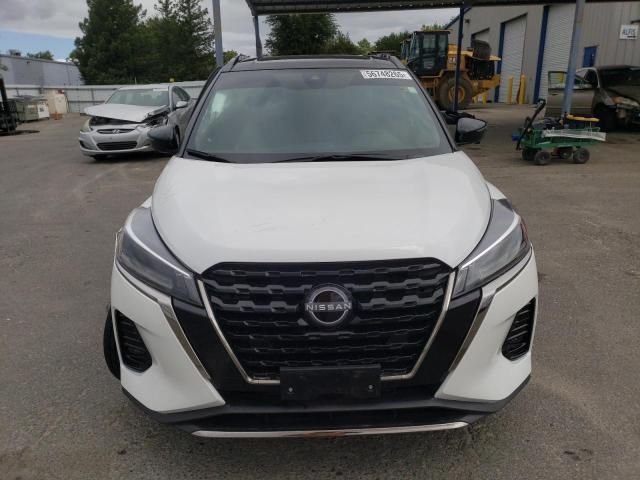 2023 Nissan Kicks SR