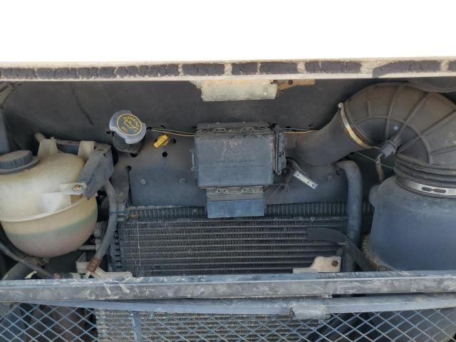 1999 Winnebago 1999 Ford F550 Super Duty Stripped Chassis