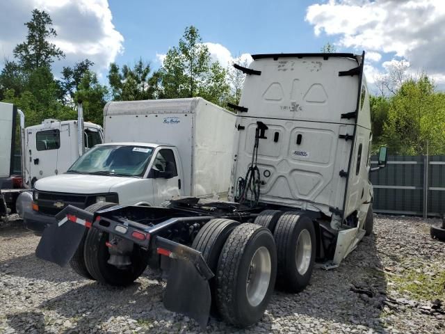 2022 Freightliner Cascadia 126 Semi Truck