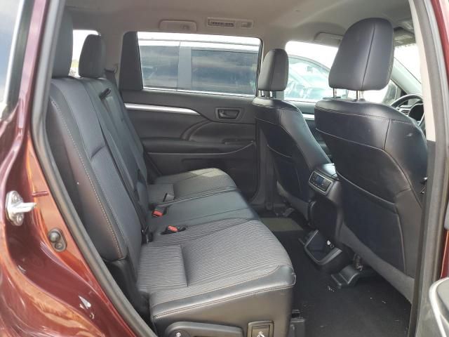 2015 Toyota Highlander LE