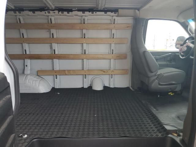 2024 Chevrolet Express G2500