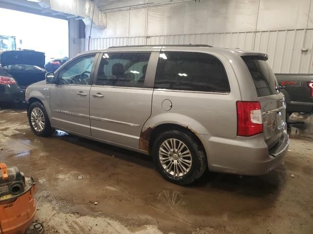 2014 Chrysler Town & Country Touring L