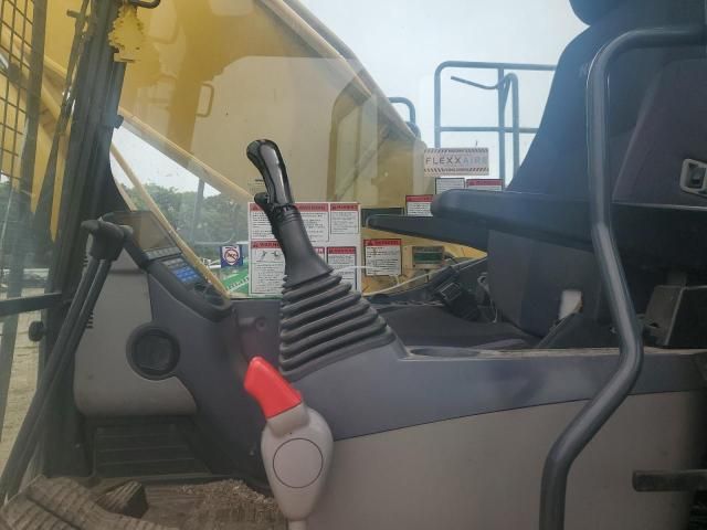 2020 Komatsu PC210LC-11 Excavator
