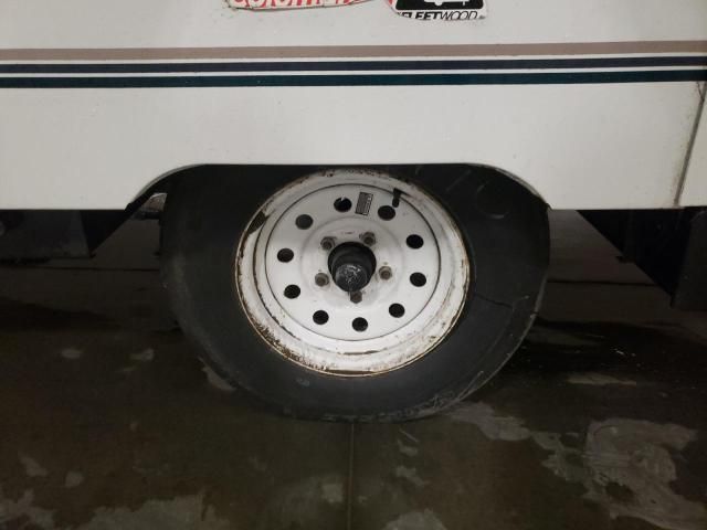 2000 Coleman Cheyenne