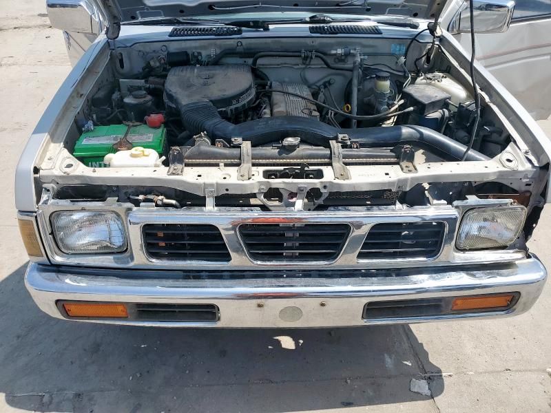 1996 Nissan Truck King Cab SE