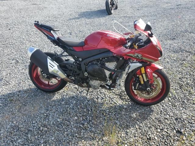 2025 Suzuki GSX-R1000 R