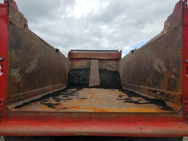 1999 International 2000 2674