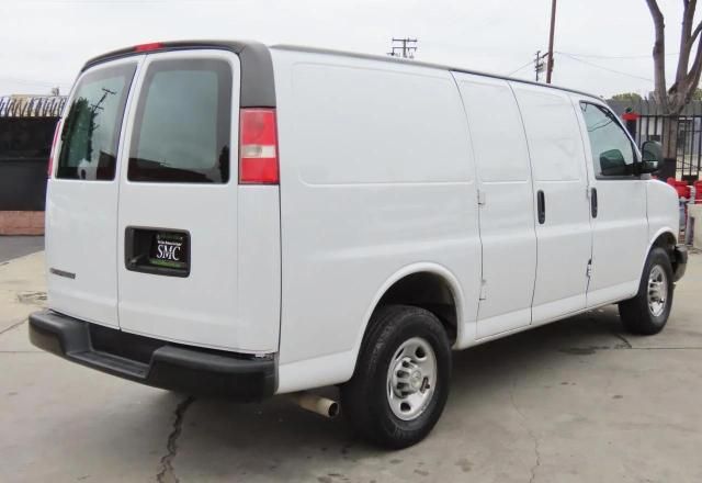 2022 Chevrolet Express G2500