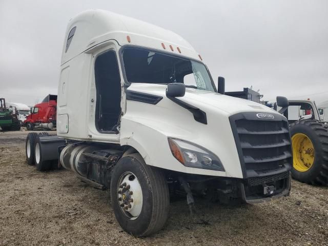 2022 Freightliner Cascadia 126 Semi Truck