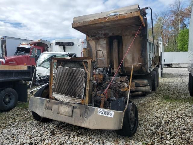2006 Peterbilt 357 Dump Truck