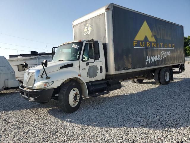 2004 International 4000 4300