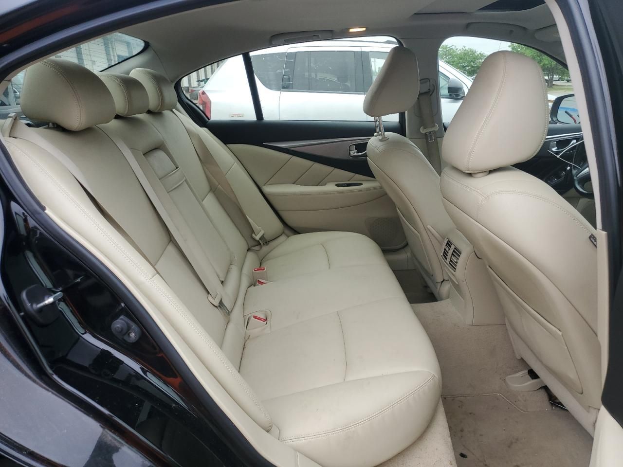 2015 Infiniti Q50 Base