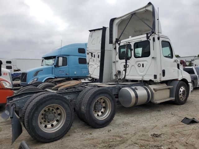 2019 Freightliner Cascadia 116