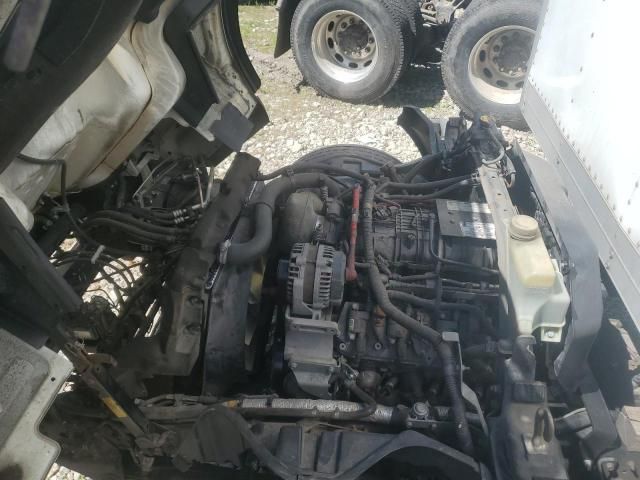 2019 Mitsubishi Fuso America INC FE Feczts