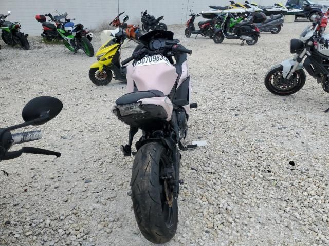 2018 Kawasaki EX650 J