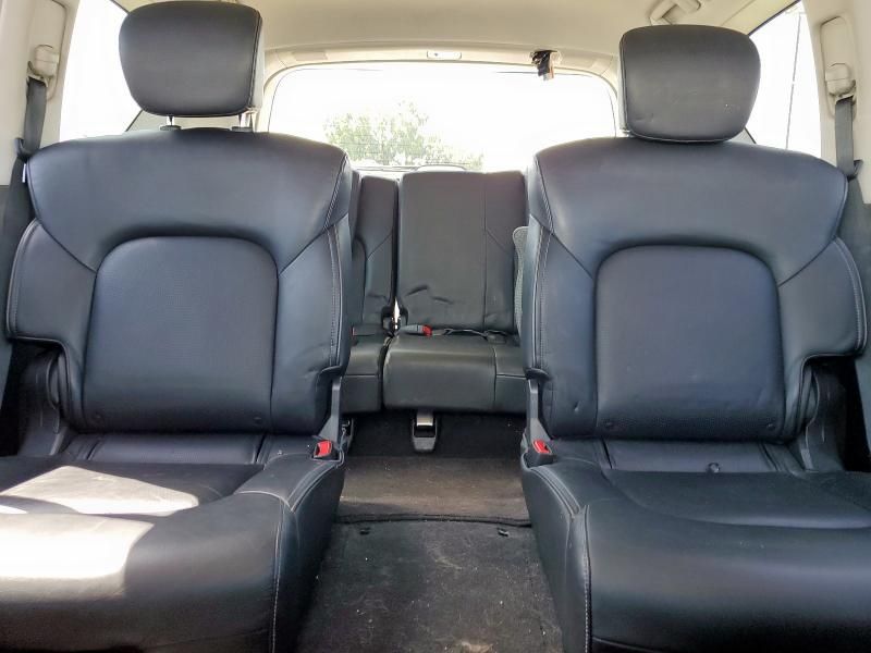 2017 Infiniti QX80 Base