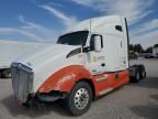2015 Kenworth T680 Semi Truck