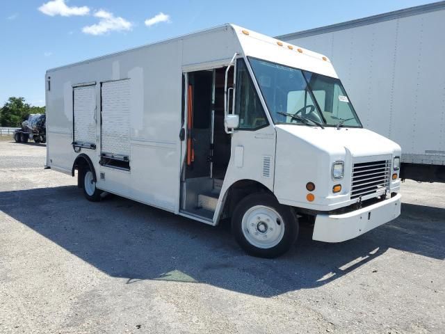 2006 Freightliner Chassis M Line WALK-IN Van