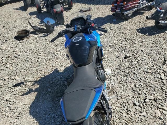 2025 Suzuki GSX800 F