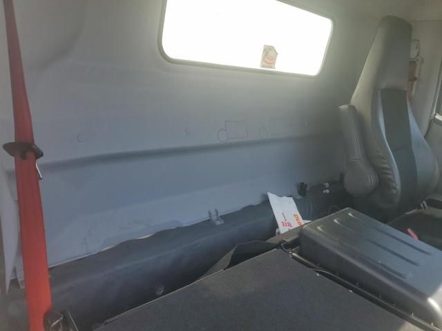 2019 Mitsubishi Fuso America INC FE Feczts