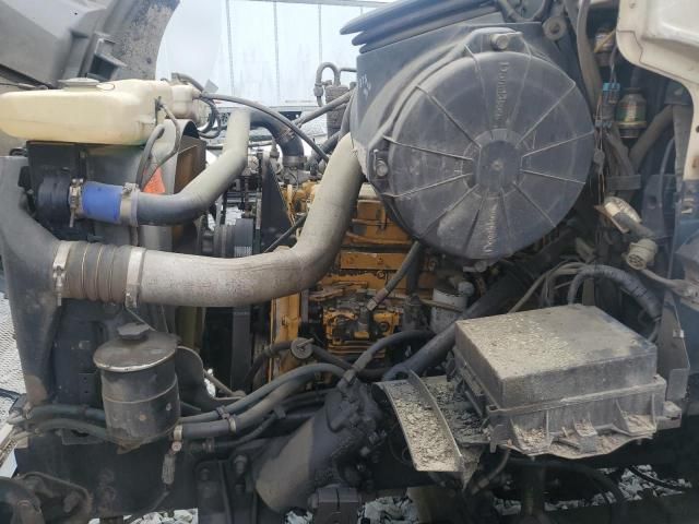 2000 Sterling L9500 1DUMP Truck