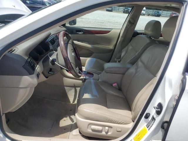 2004 Lexus ES 330