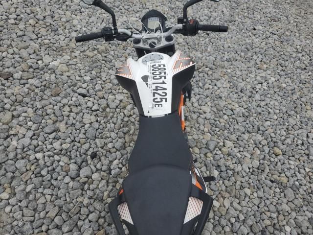2016 KTM RC 390