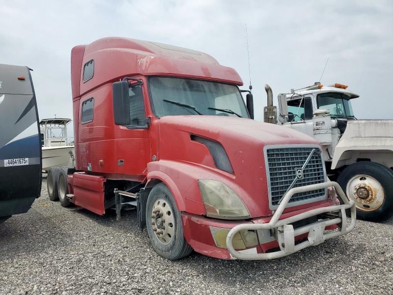 2007 Volvo VNL Semi Truck