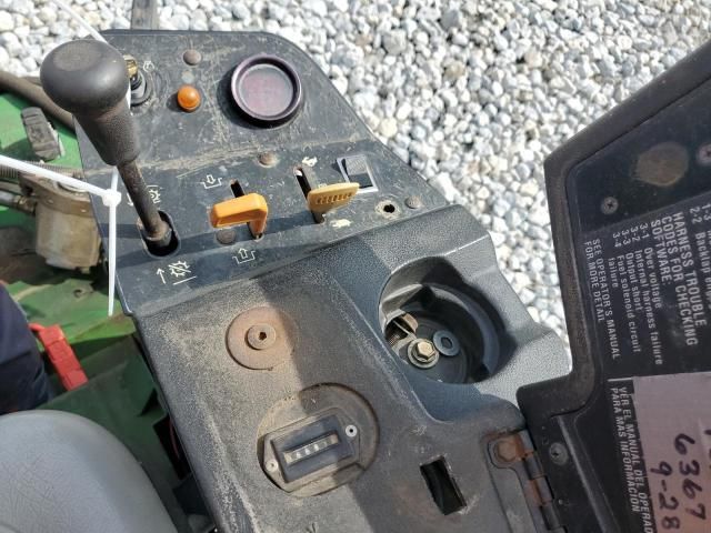 1995 John Deere 3TNE680-NJC Lawn Mower