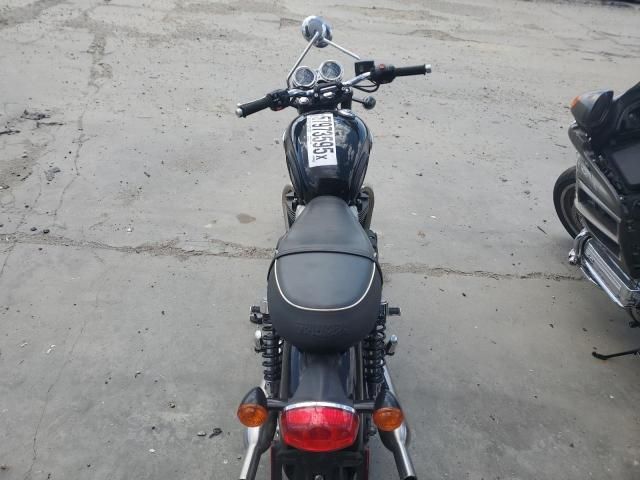 2022 Triumph Bonneville T100