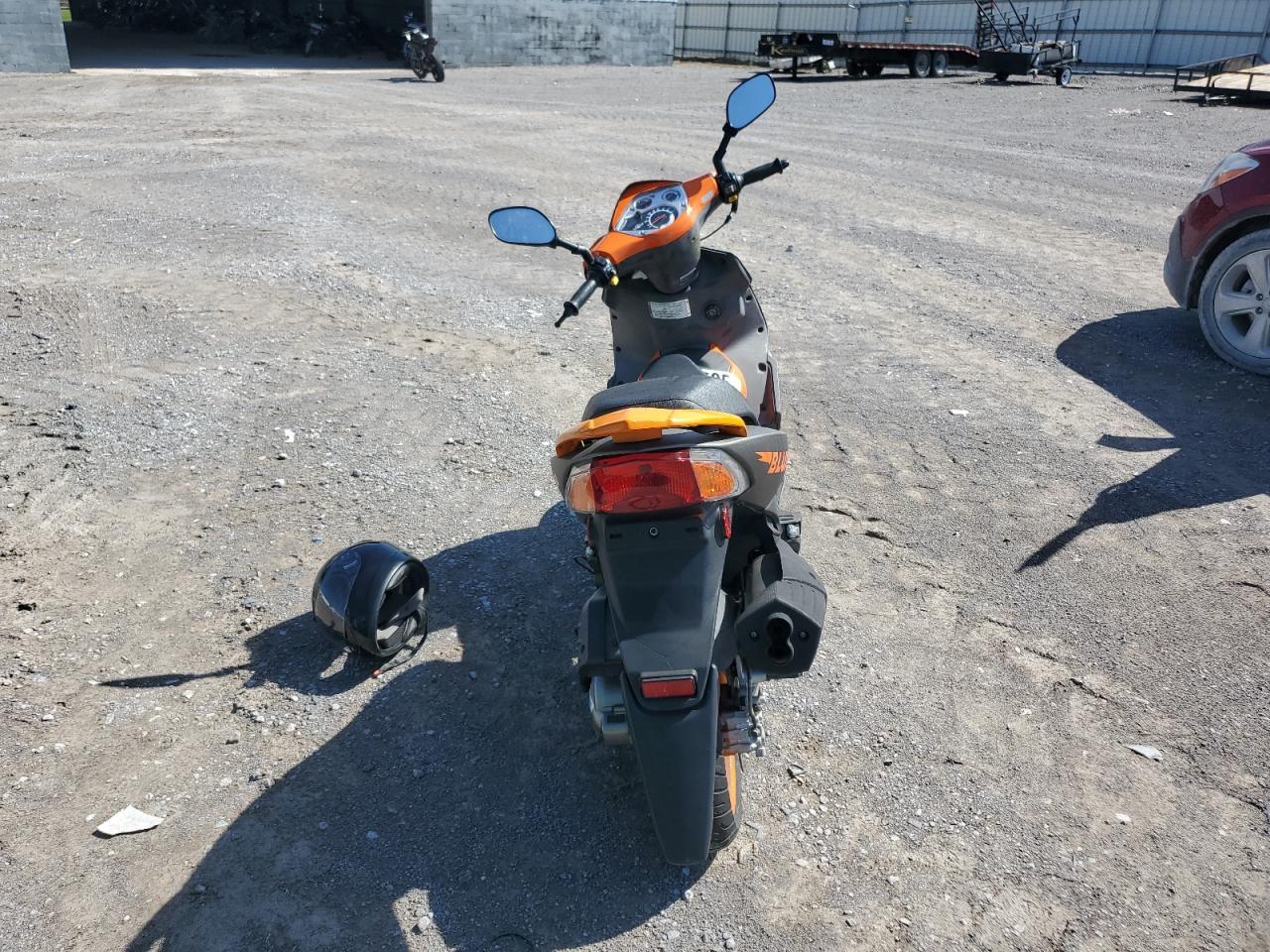 2006 Genuine Scooter Co. Blur 150